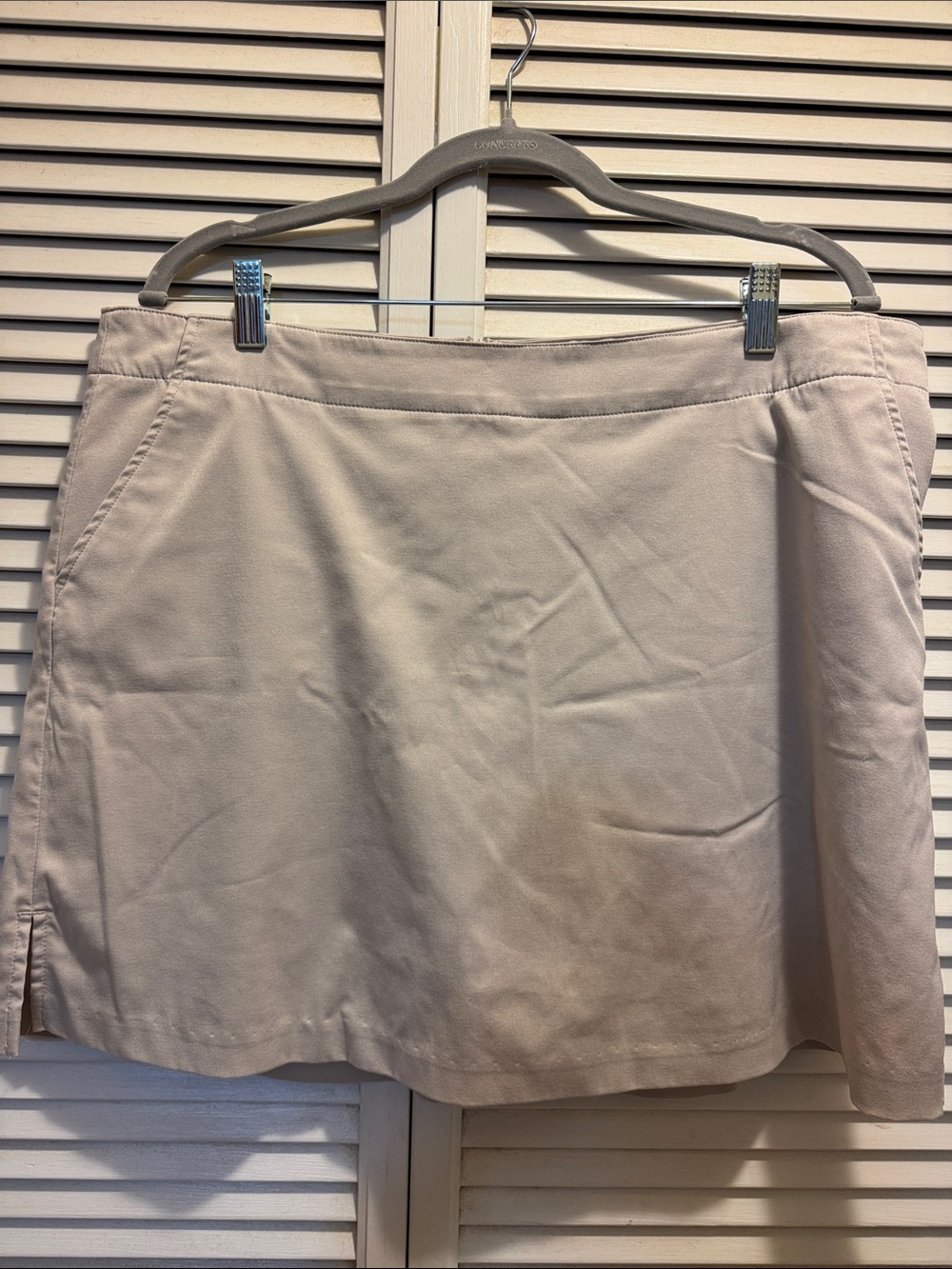 Lady Hagen Light Beige A-Line Skort ~ Size 16